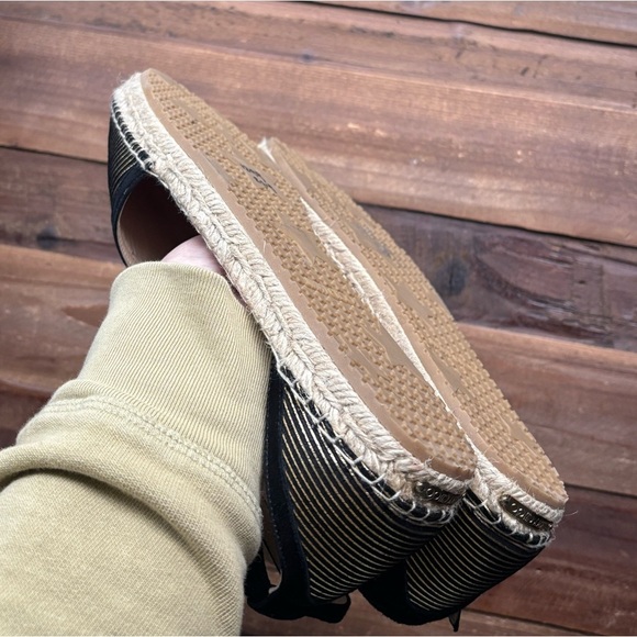 NEW Jimmy Choo Donna Metallic Striped Strappy Gold Black Espadrille Sandal 8.5 - Picture 16 of 16